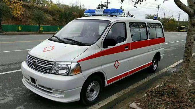 巴里坤哈萨克丰田海狮救护车